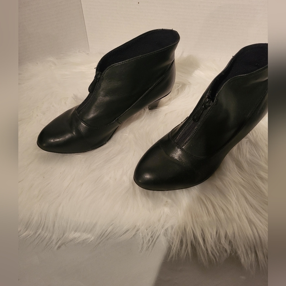 Tender Tootsies Now Boots Size 8